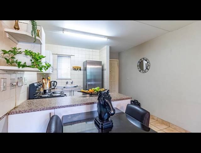 2 BEDROOM APARTMENT FOR SALE IN BEDFORD GARDENS